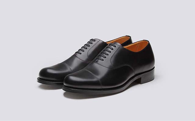 Grenson Shoe 2 Mens Oxford Shoes in Black Calf Leather GRS110886
